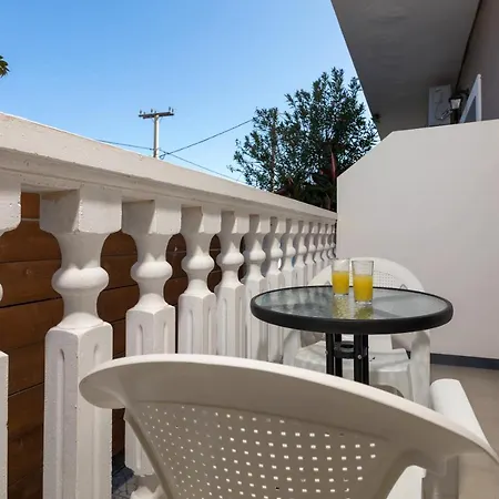 Mare Blu & Лаганас