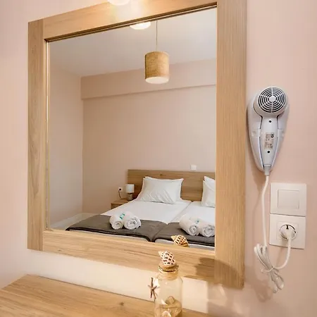 Mare Blu & شقة لاغاناس